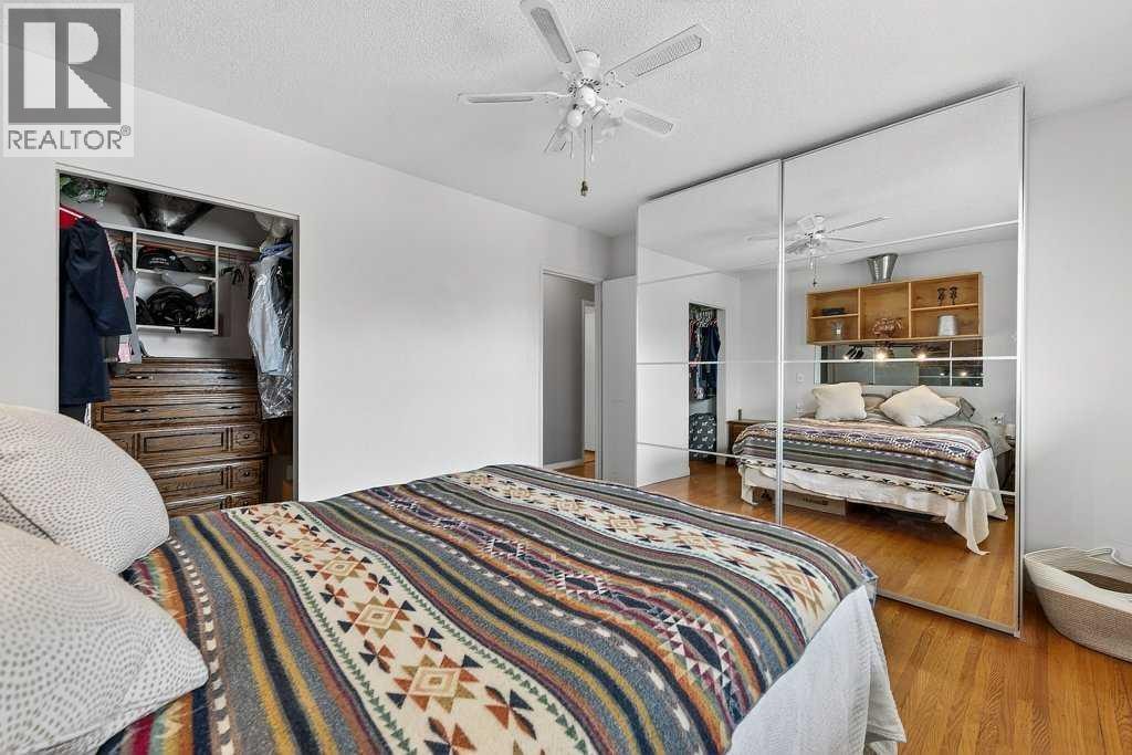 1632 Robson Crescent SE — photo 19