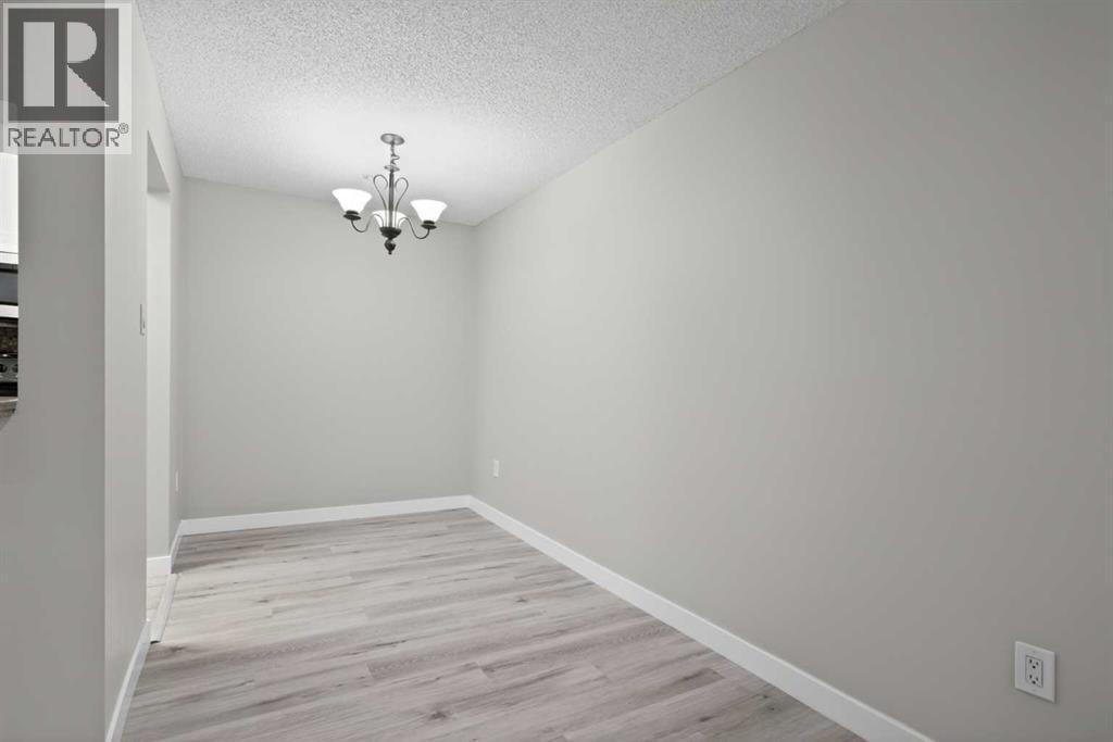 116, 790 Kingsmere Crescent SW — photo 13