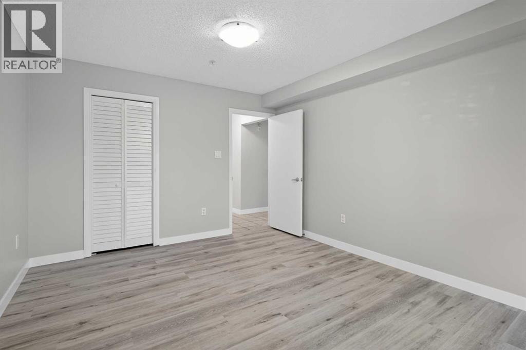 116, 790 Kingsmere Crescent SW — photo 23
