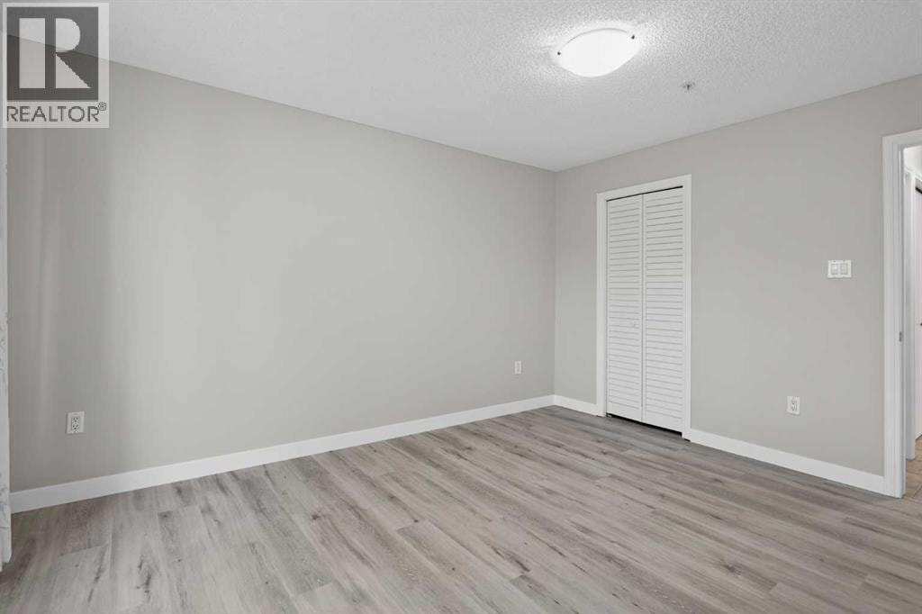 116, 790 Kingsmere Crescent SW — photo 24
