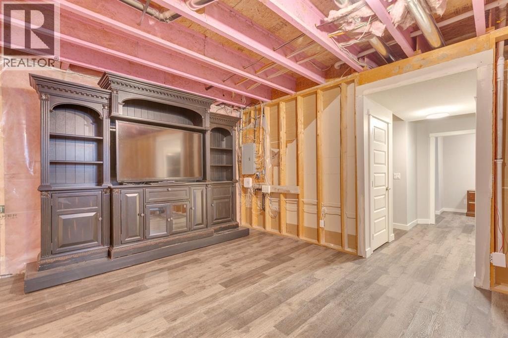902 Williamstown Boulevard NW — photo 37