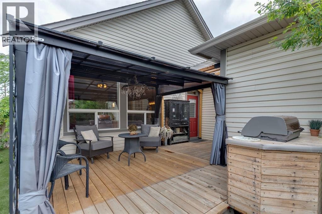 902 Williamstown Boulevard NW — photo 9