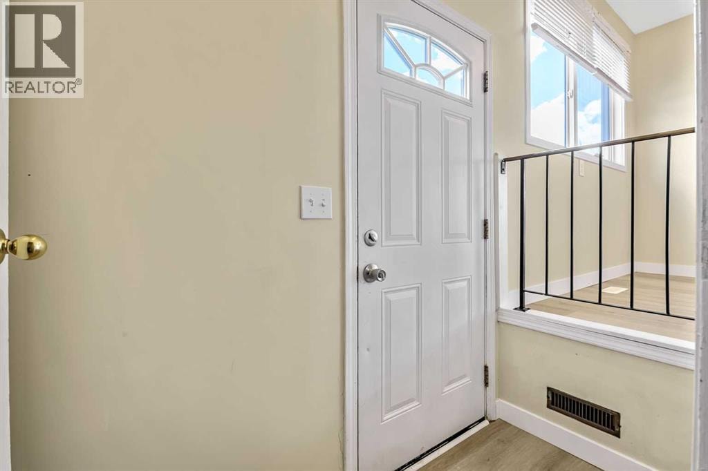 27 Aberdare Crescent NE — photo 20