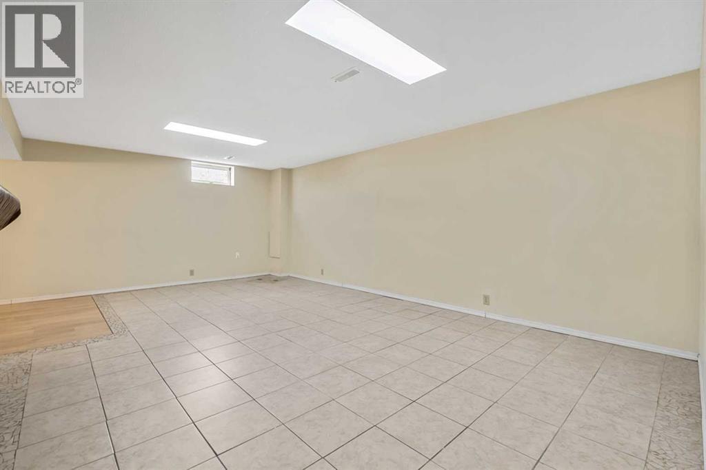 27 Aberdare Crescent NE — photo 22