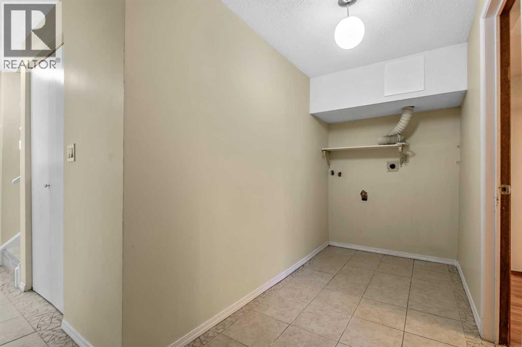 27 Aberdare Crescent NE — photo 29
