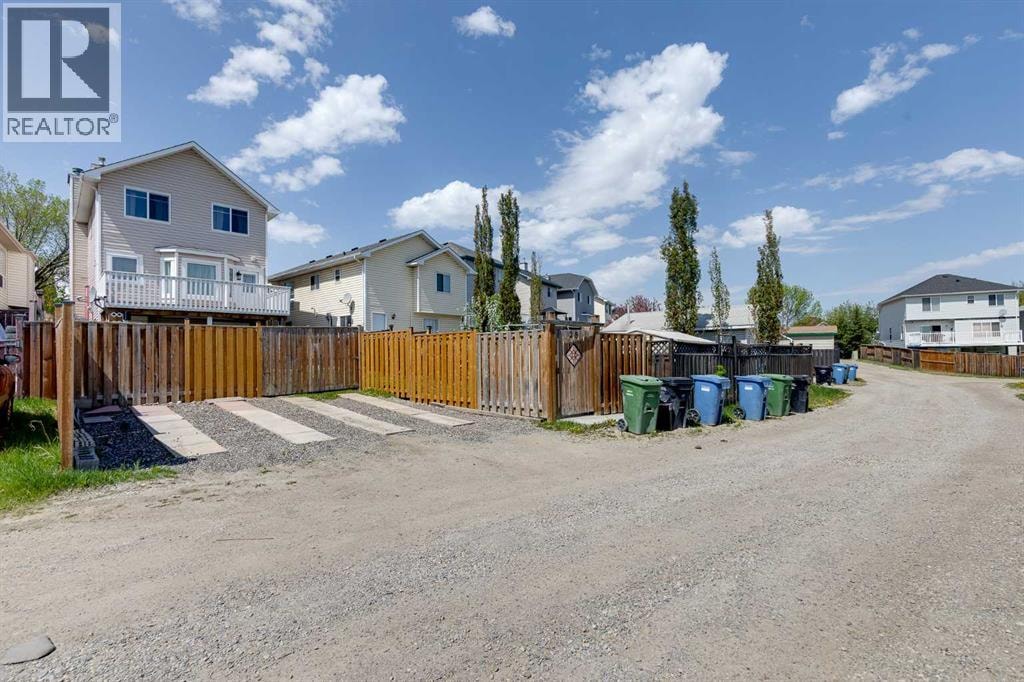 28 Hidden Point NW — photo 46