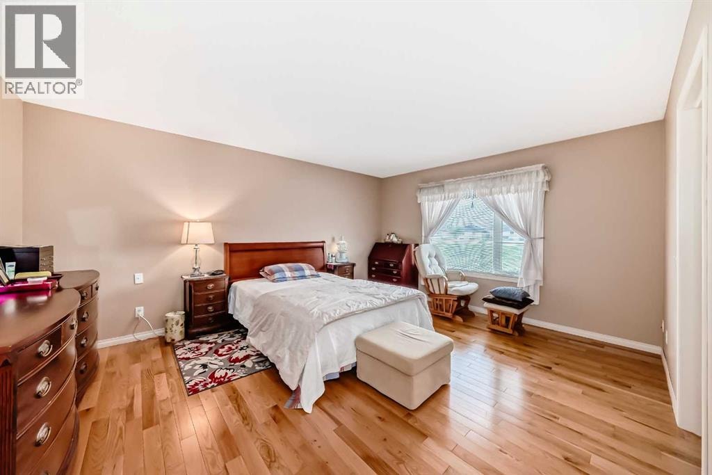 737 Wentworth Place SW — photo 8