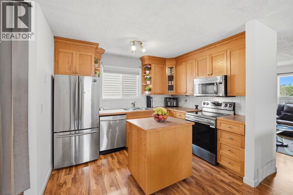 6907 4 Avenue NE — photo 14