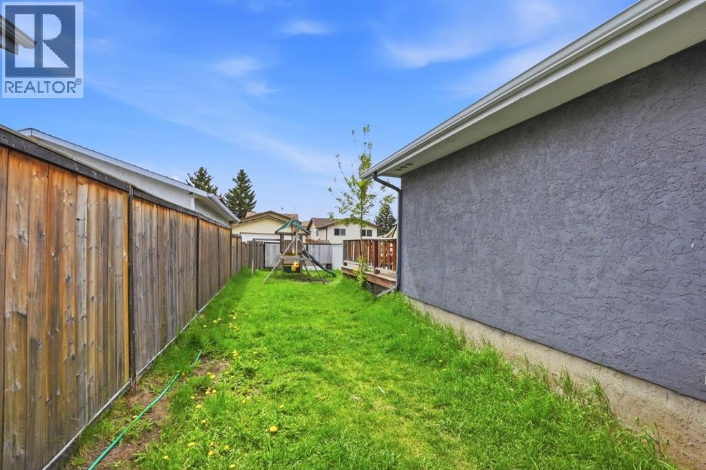 6907 4 Avenue NE — photo 42