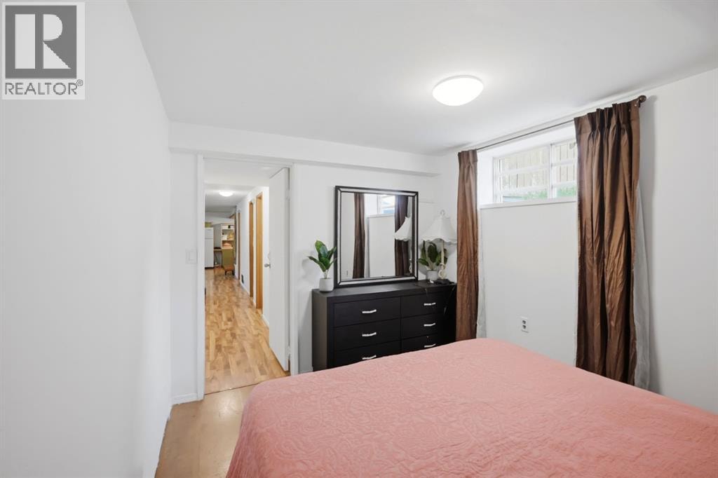 6907 4 Avenue NE — photo 36
