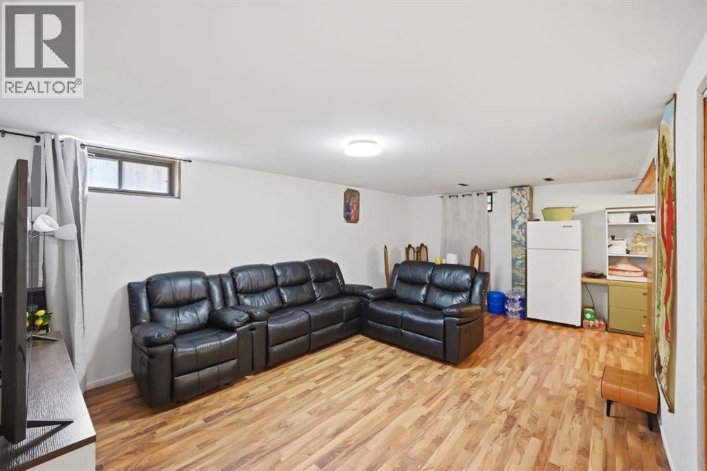 6907 4 Avenue NE — photo 28
