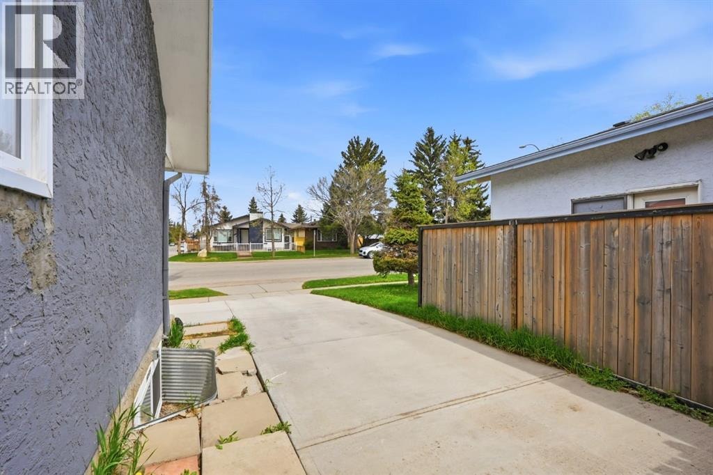 6907 4 Avenue NE — photo 40