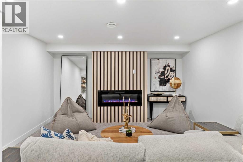 1731 111 Avenue SW — photo 31