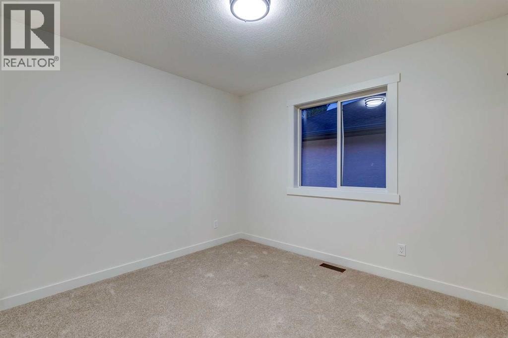 16 Simcrest Point SW — photo 36