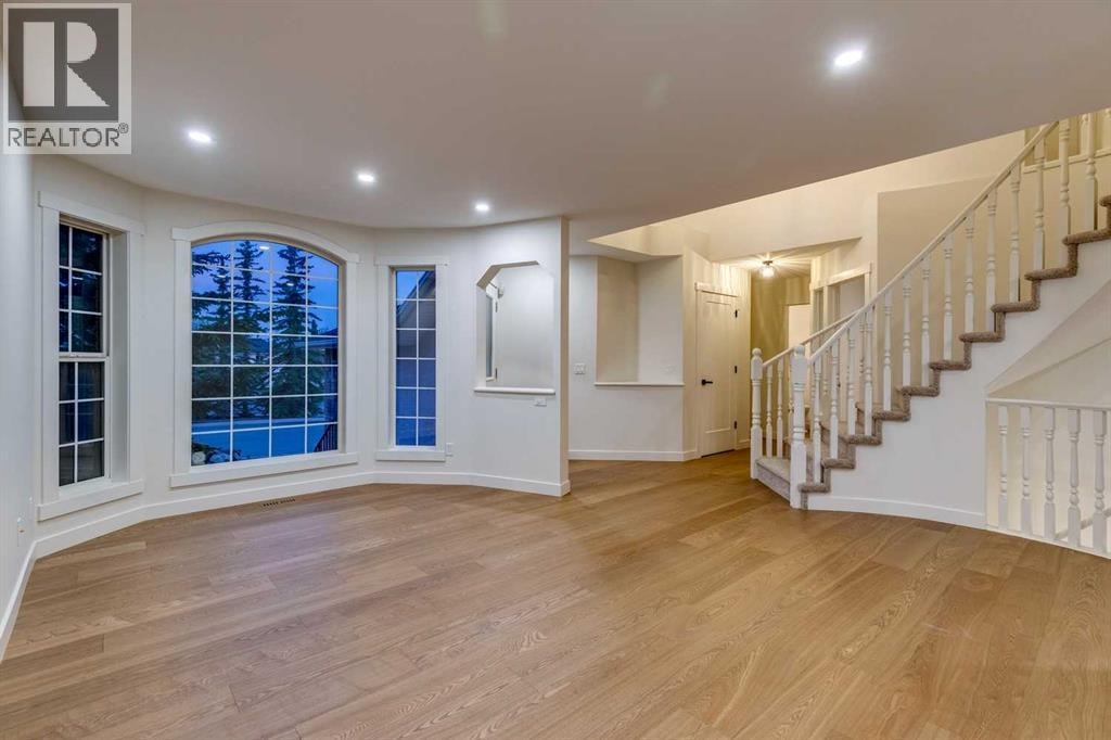 16 Simcrest Point SW — photo 5