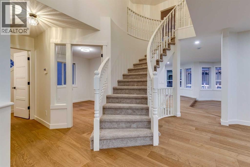 16 Simcrest Point SW — photo 8