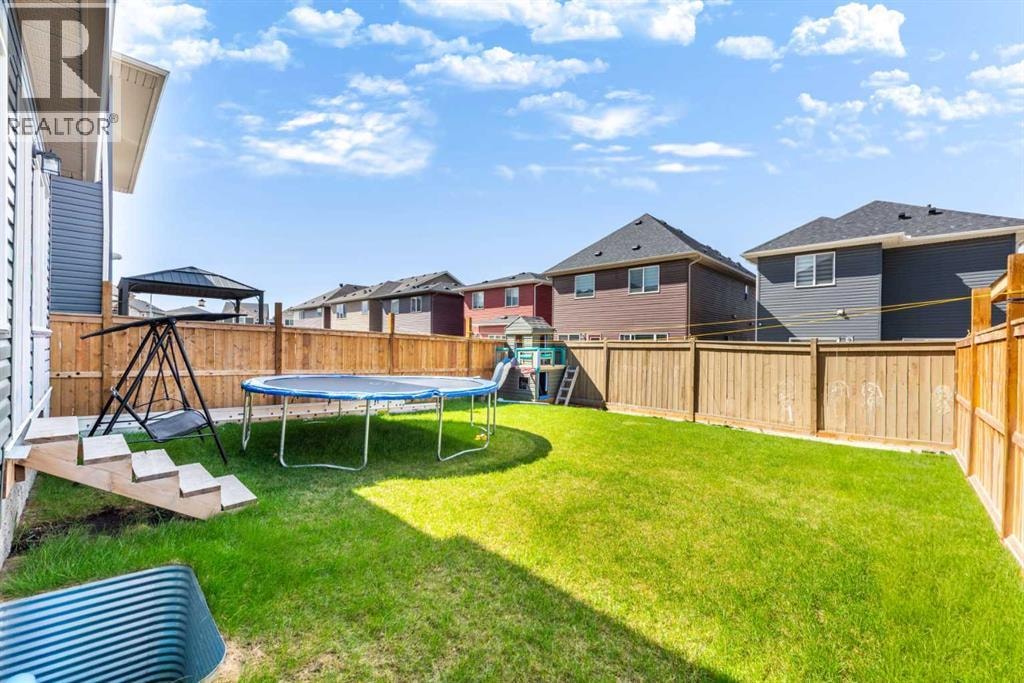 32 Saddlestone Way NE — photo 35