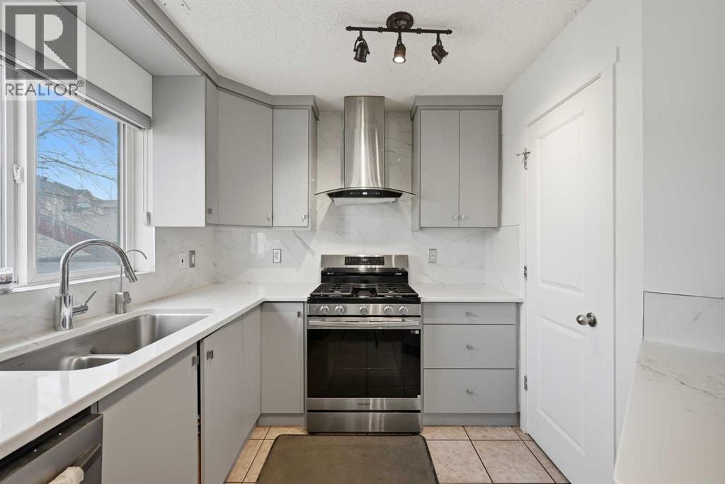 98 Panatella Hill NW — photo 3