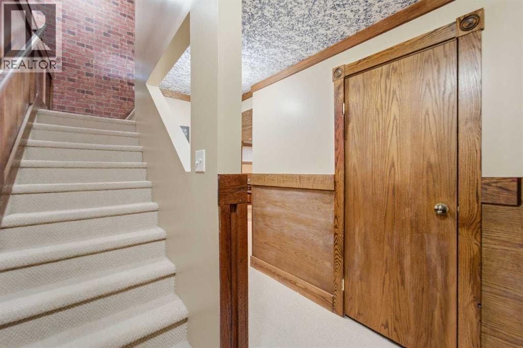 235 Citadel Meadow Bay NW — photo 32