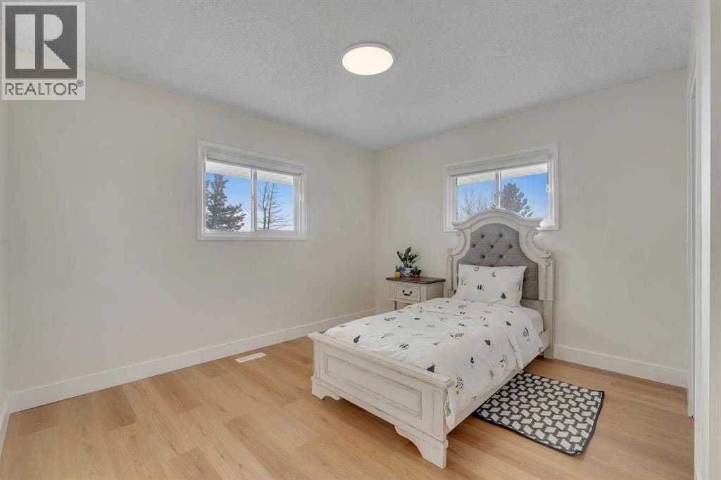 250257 Conrich Road — photo 14