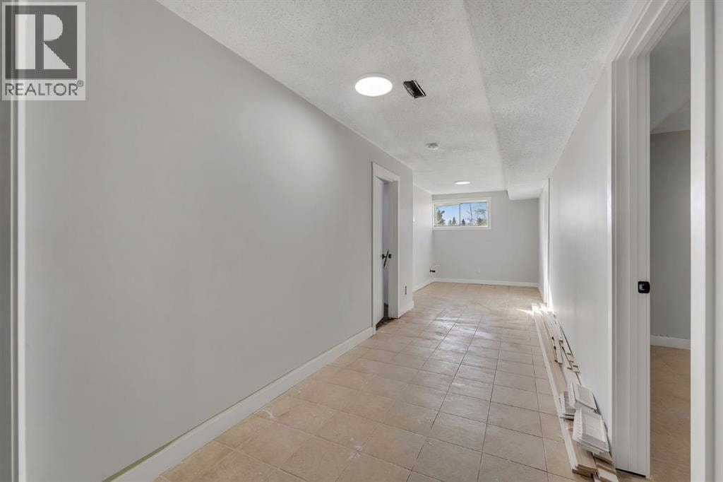 250257 Conrich Road — photo 29