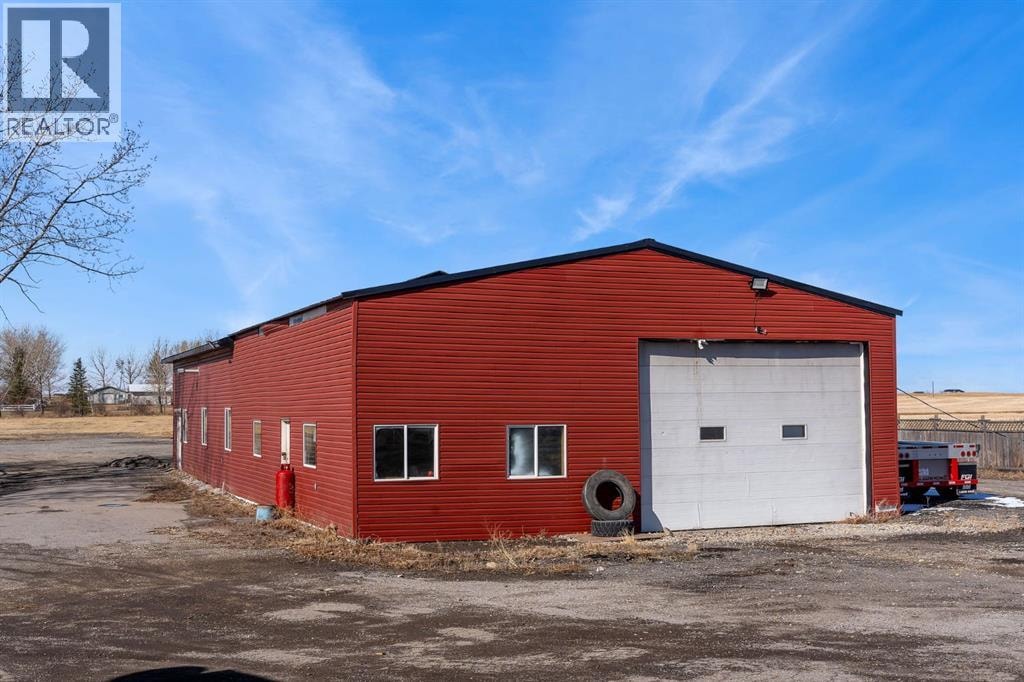 250257 Conrich Road — photo 39