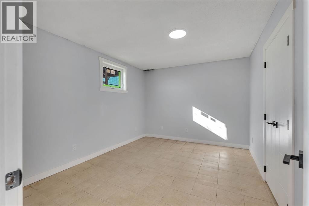 250257 Conrich Road — photo 32