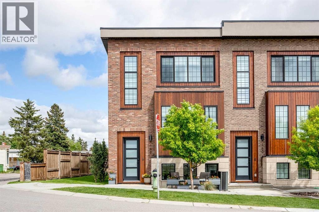 162 Greenbriar Way NW