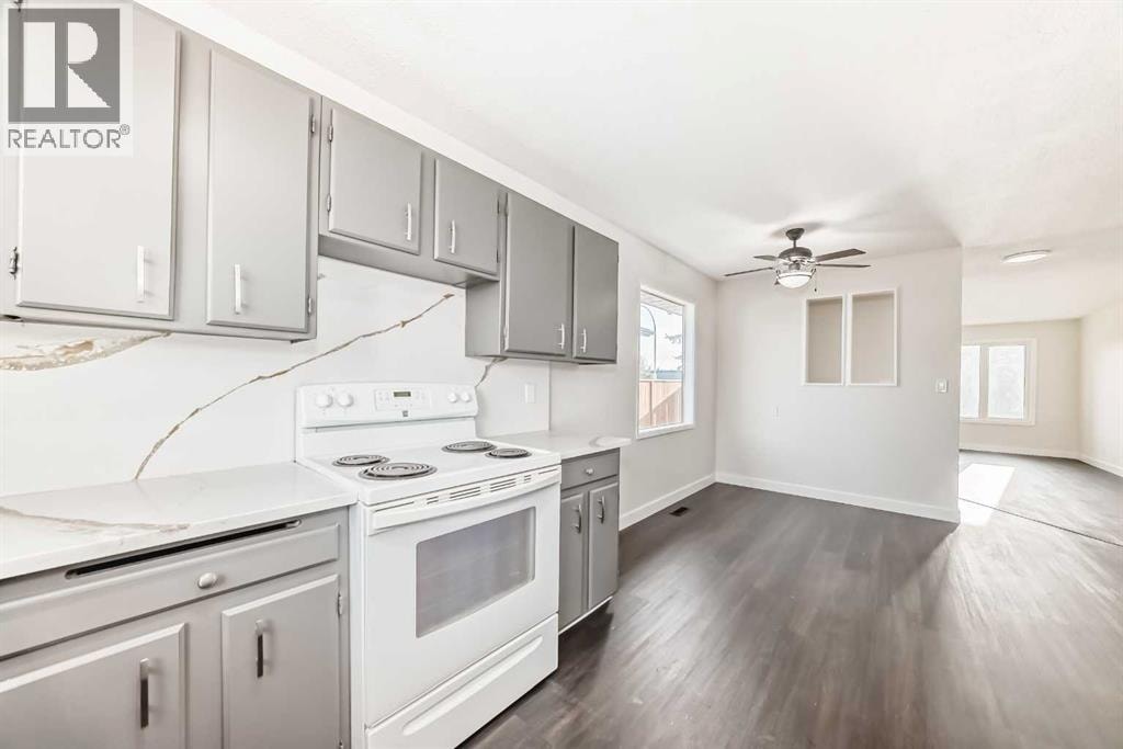 404 Acacia Drive SE — photo 5