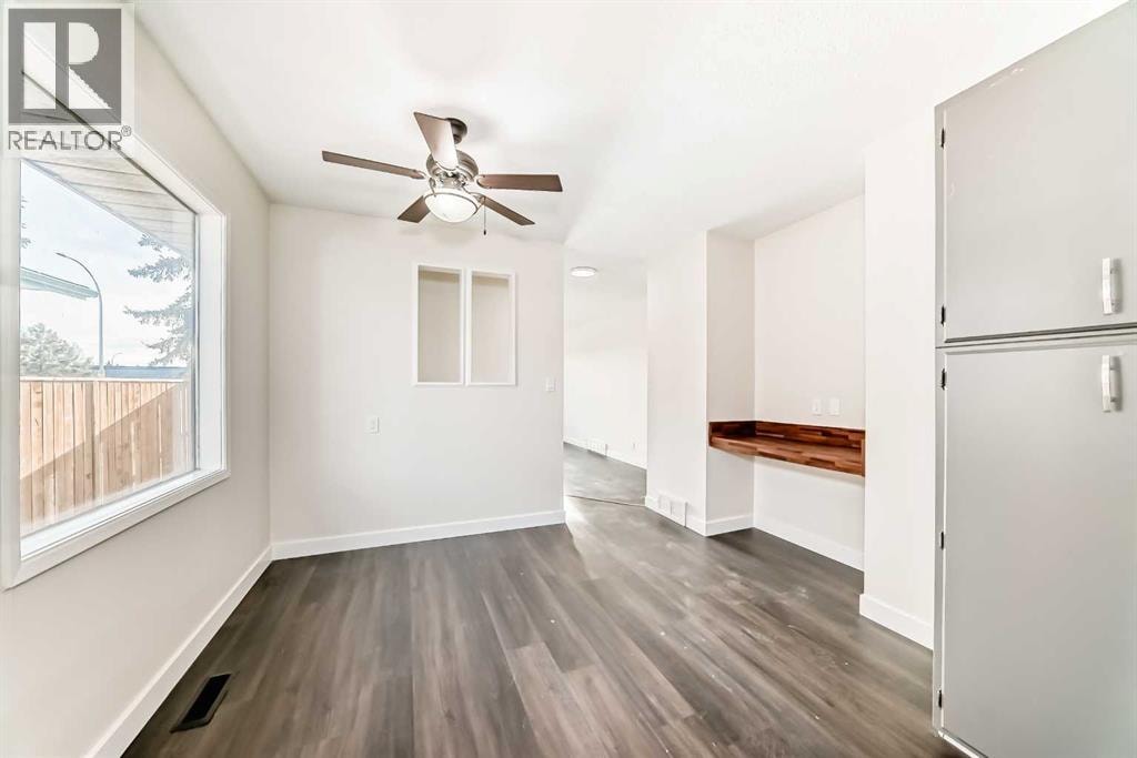 404 Acacia Drive SE — photo 8