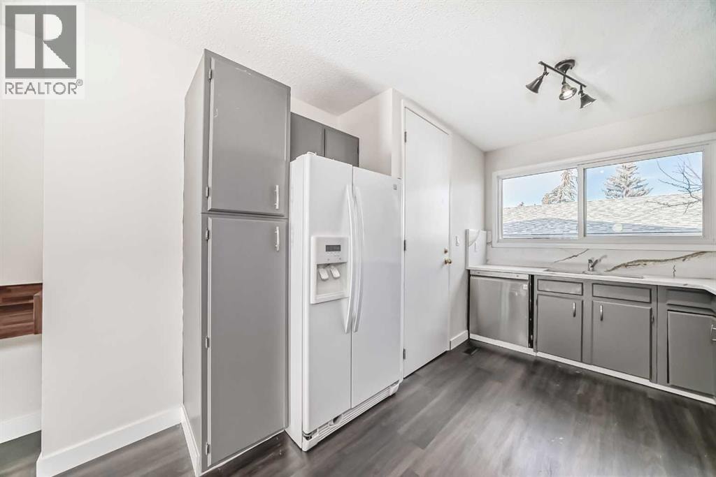 404 Acacia Drive SE — photo 6