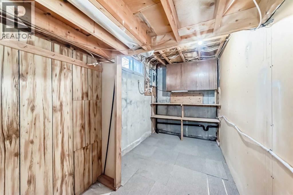 404 Acacia Drive SE — photo 34
