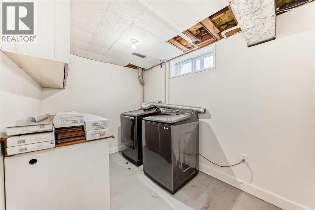 404 Acacia Drive SE — photo 32