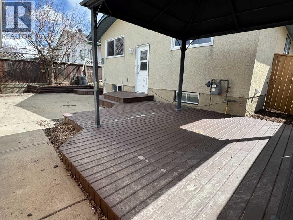 404 Acacia Drive SE — photo 41