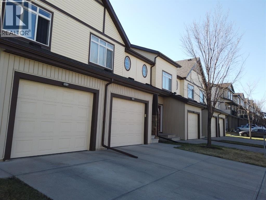 337 COPPERPOND Landing SE — photo 1