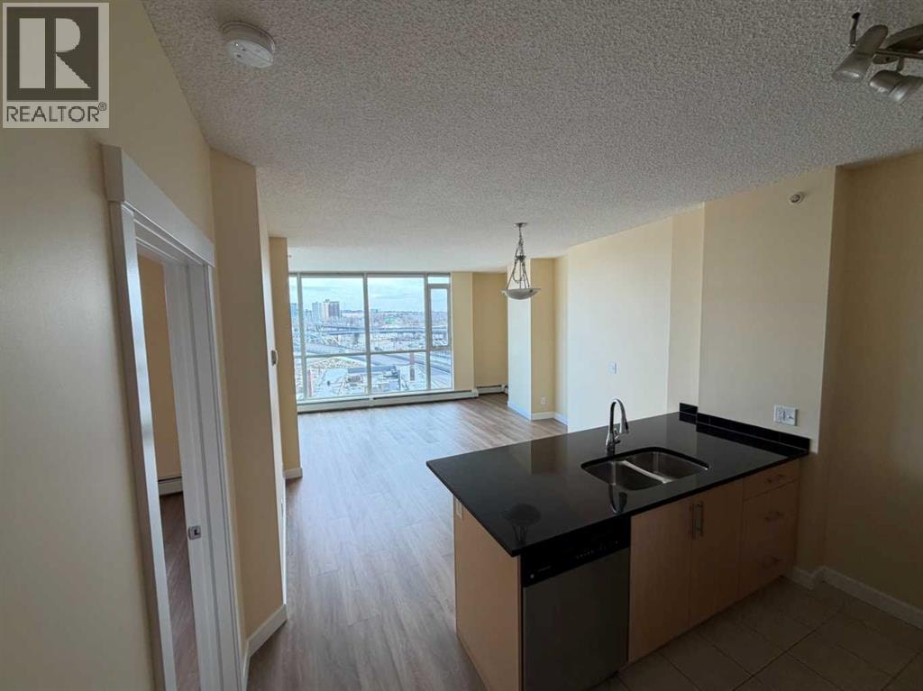 603, 325 3 Street SE — photo 17