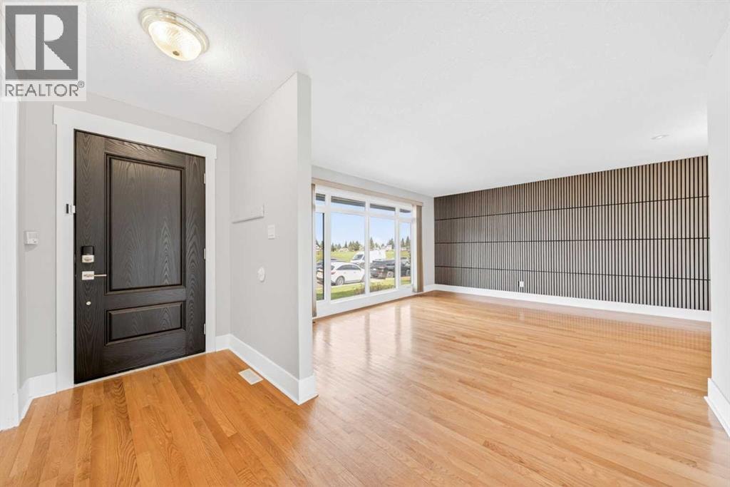 1728 Lake Bonavista Drive SE — photo 3