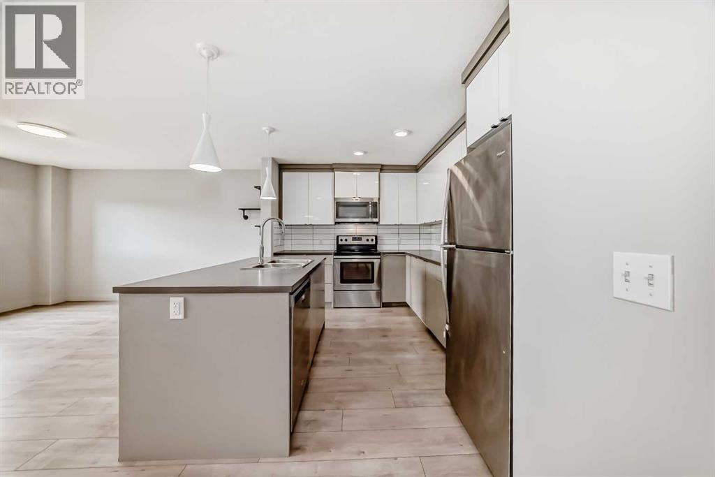 709 Skyview Ranch Grove NE — photo 8