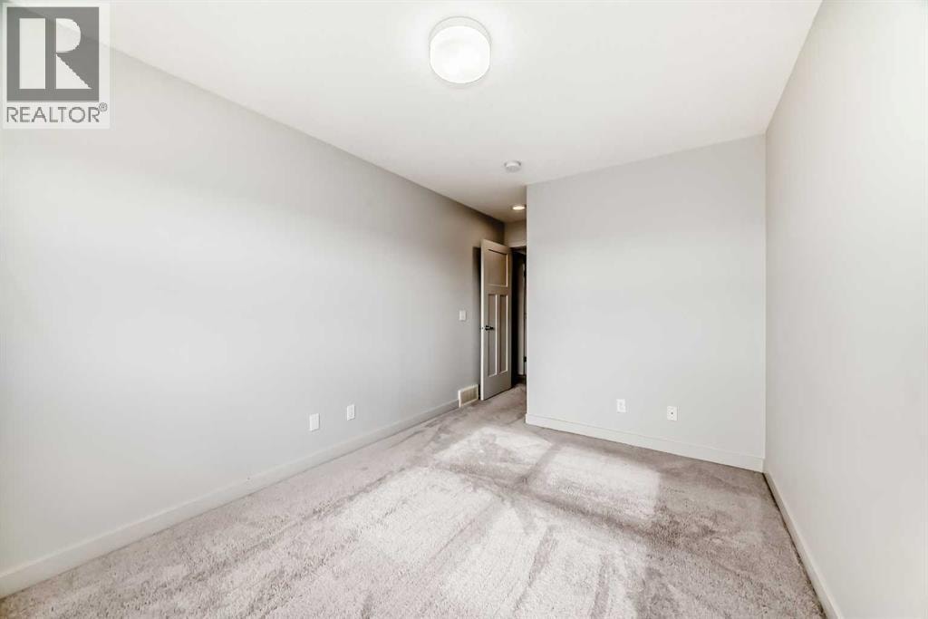 709 Skyview Ranch Grove NE — photo 26