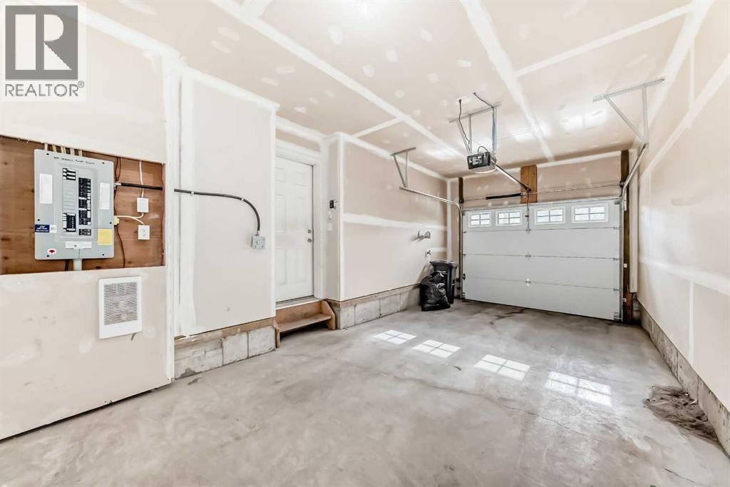 709 Skyview Ranch Grove NE — photo 37