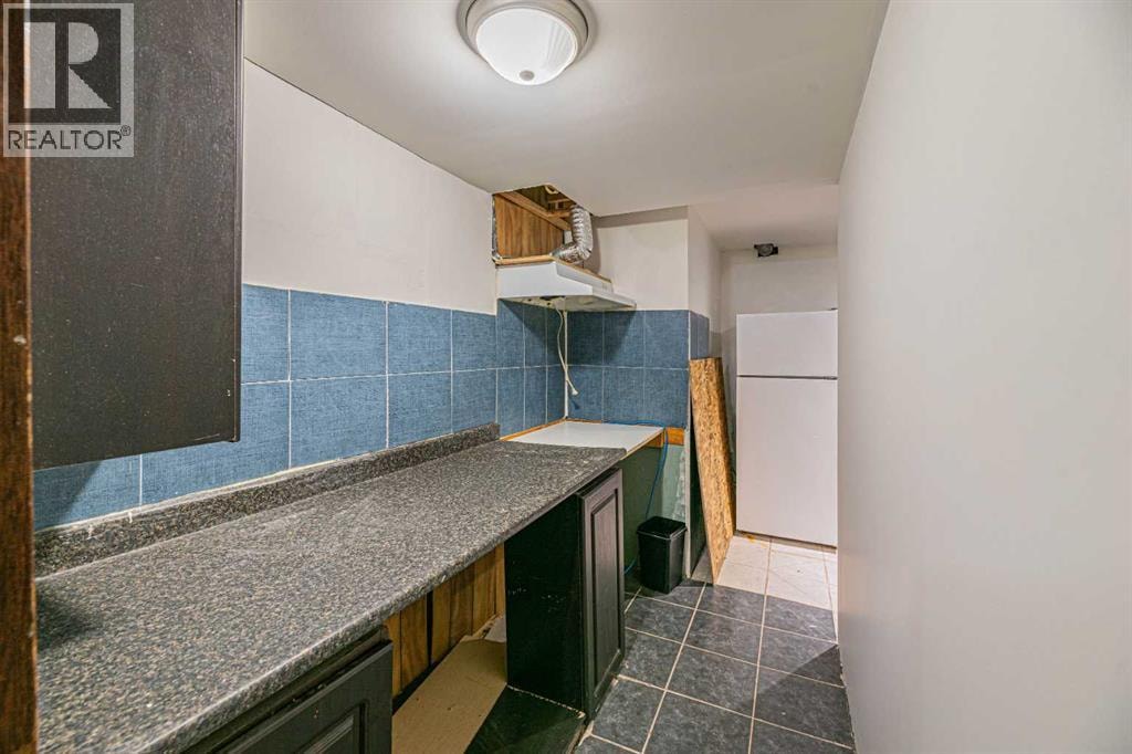 64 Castledale Crescent NE — photo 37