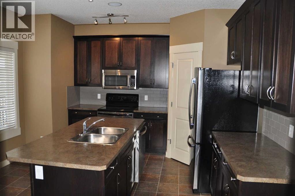 233 Rainbow Falls Drive — photo 7