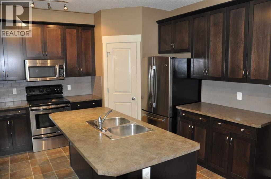 233 Rainbow Falls Drive — photo 6