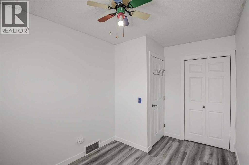 184 Erin Croft Crescent SE — photo 20