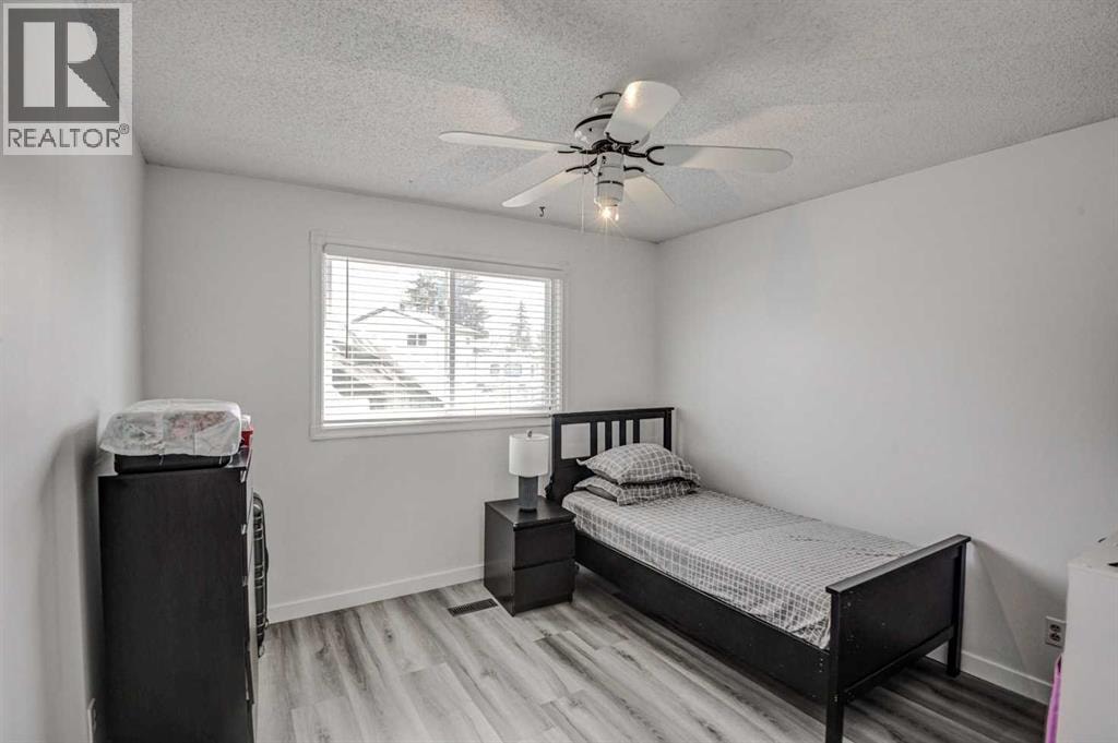 184 Erin Croft Crescent SE — photo 17