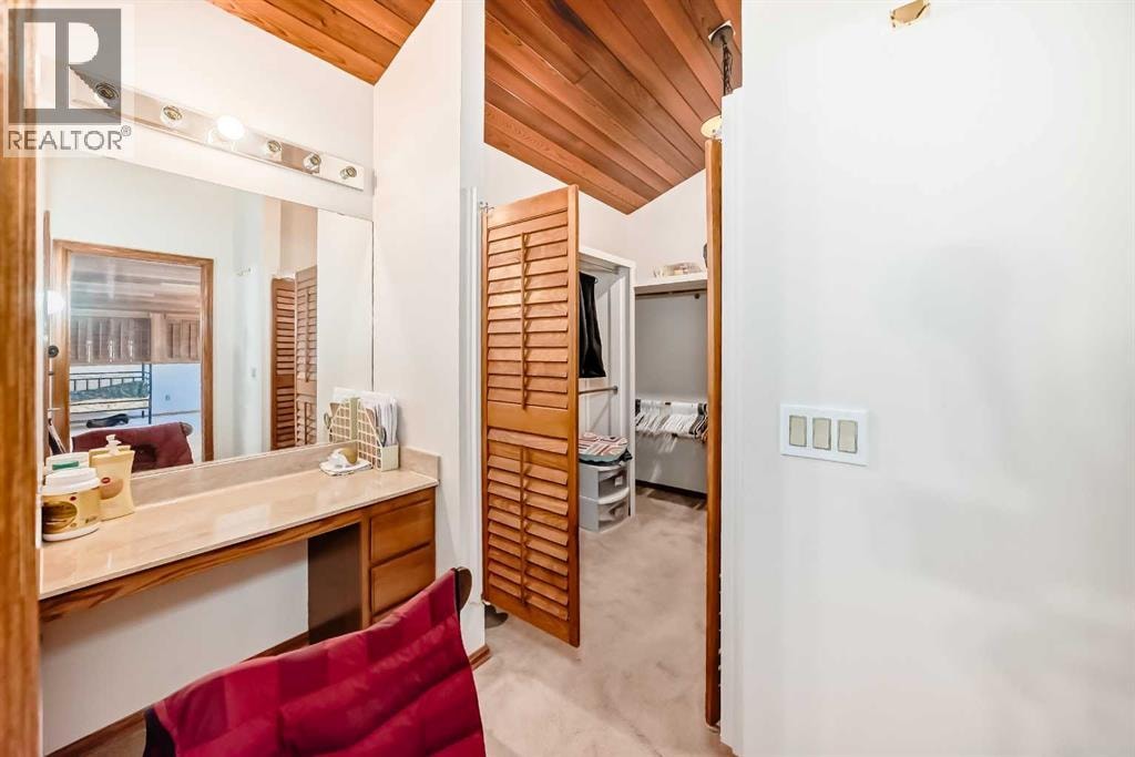 156 Edgehill Close NW — photo 35