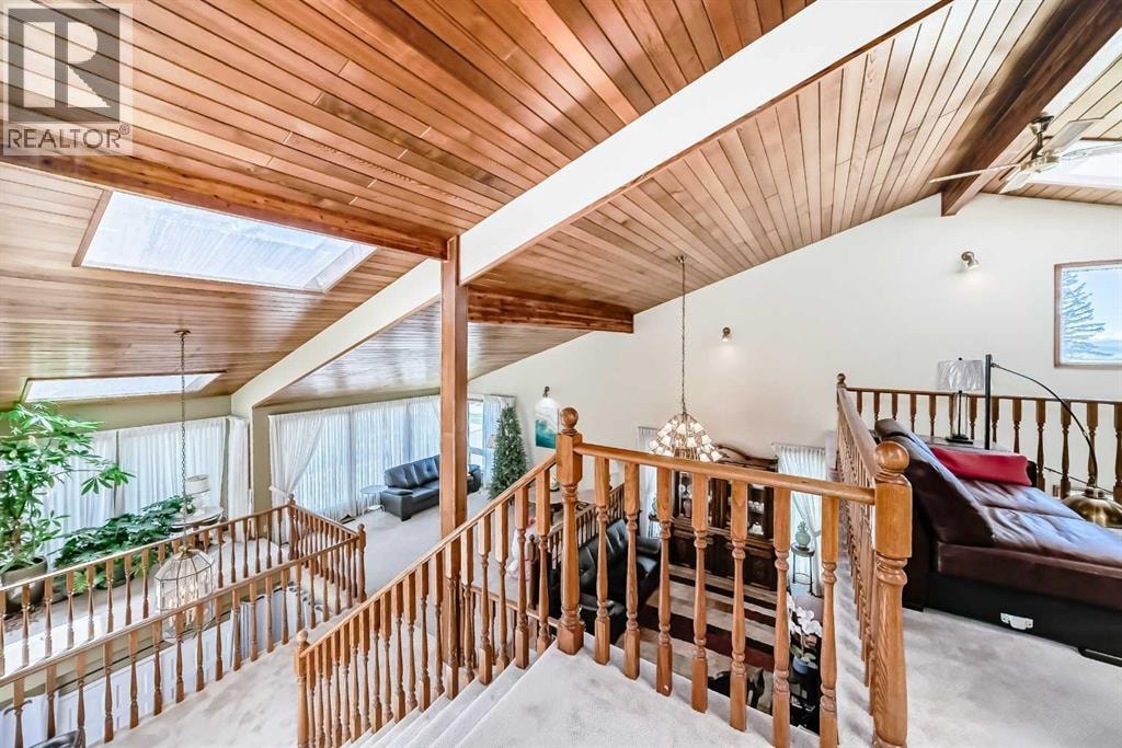 156 Edgehill Close NW — photo 38