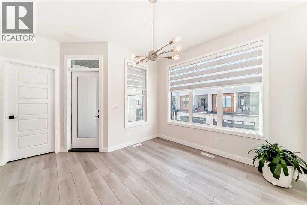 323, 81 Greenbriar Place NW — photo 6