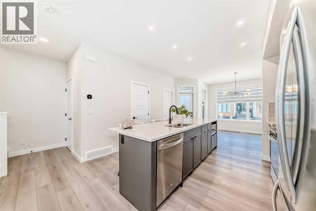 323, 81 Greenbriar Place NW — photo 30