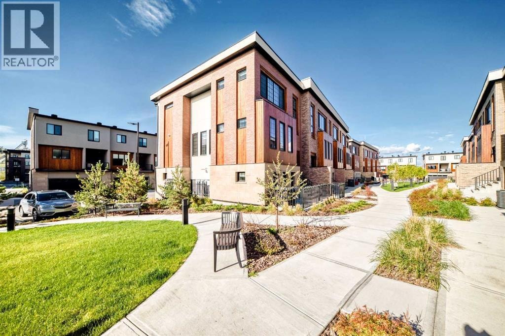 323, 81 Greenbriar Place NW — photo 37
